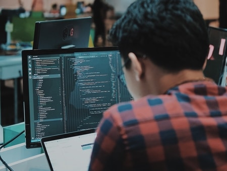 unsplash foto software ontwikkelaar tbv casino software